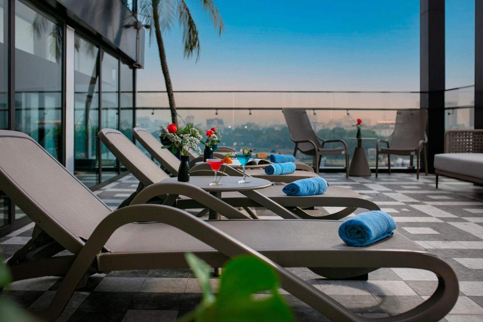 梅德镇老城区酒店 河内 外观 照片 Rooftop pool
