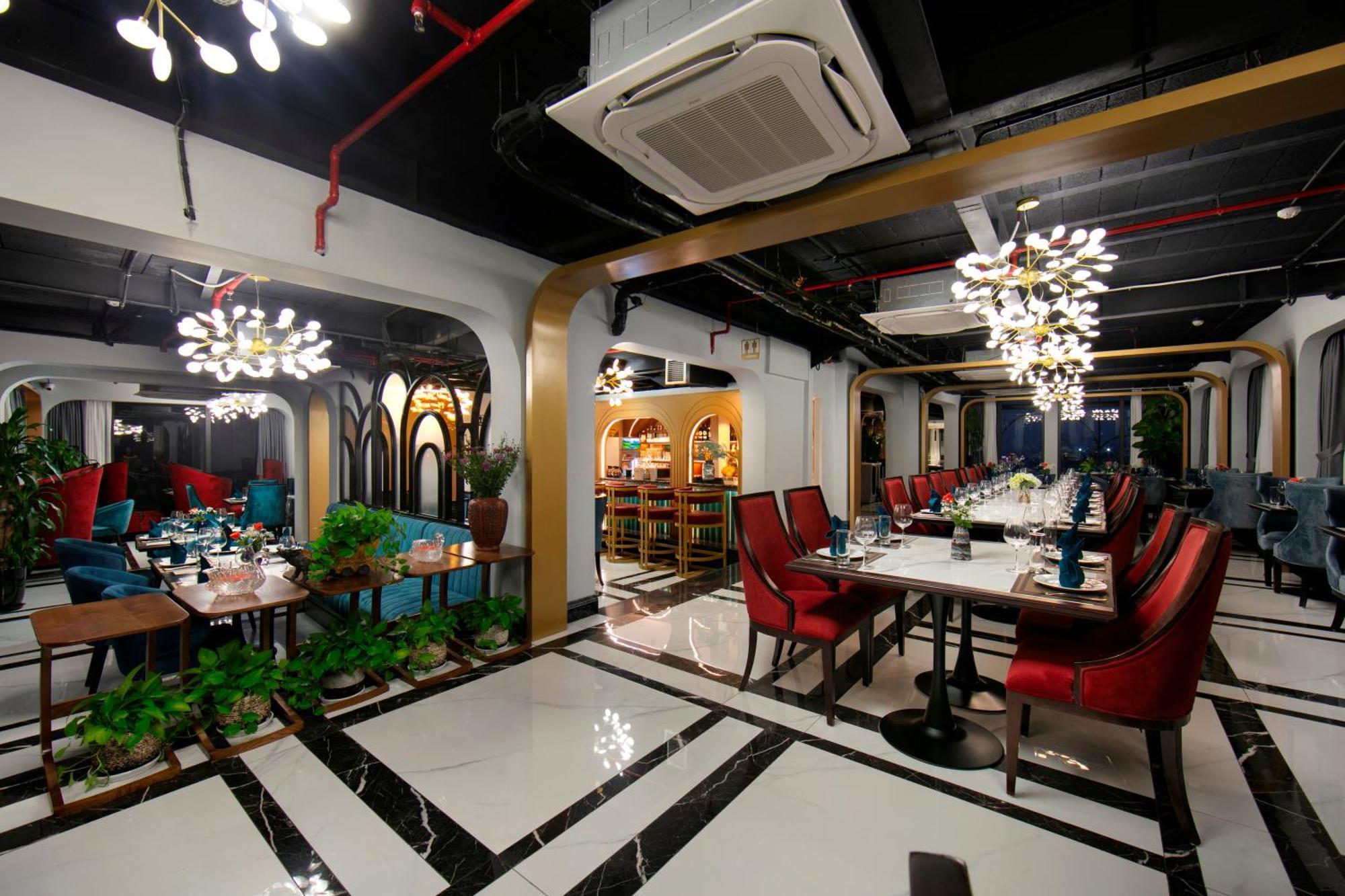 梅德镇老城区酒店 河内 外观 照片 Interior of the restaurant