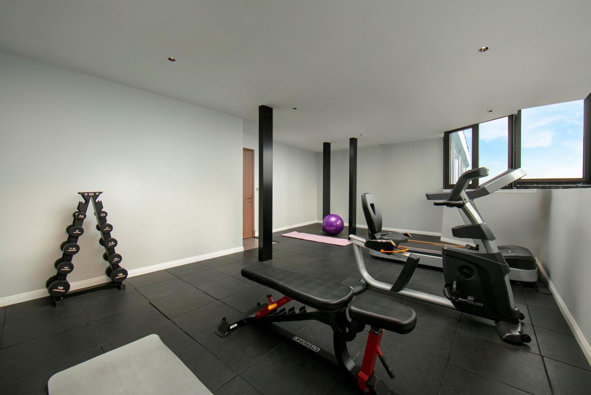 梅德镇老城区酒店 河内 外观 照片 The gym at the 2012 Olympic Village
